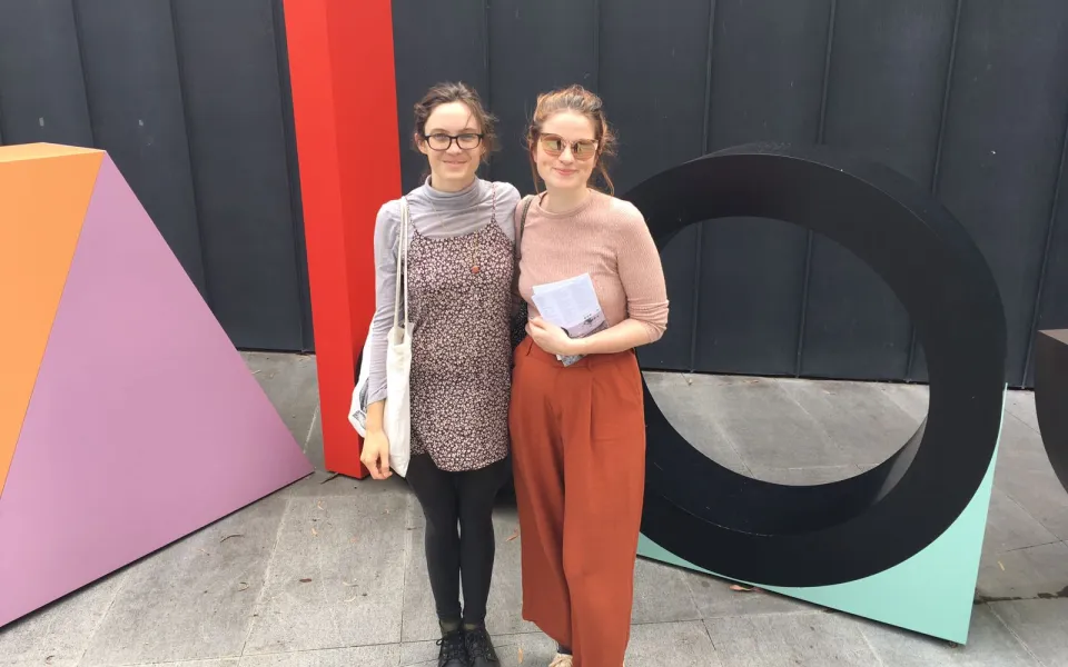 Imme in Australie, stage