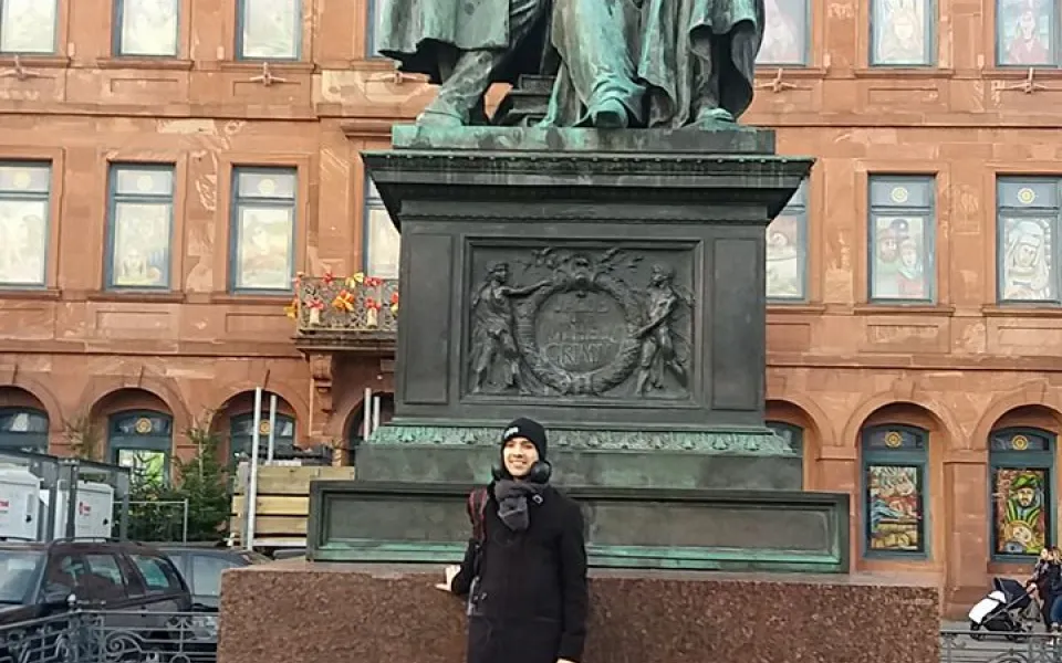 Kiril tijdens zijn stage in Frankfurt