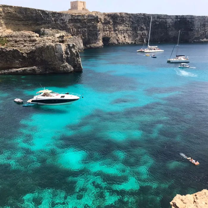 Diren tijdens zijn stage op Malta